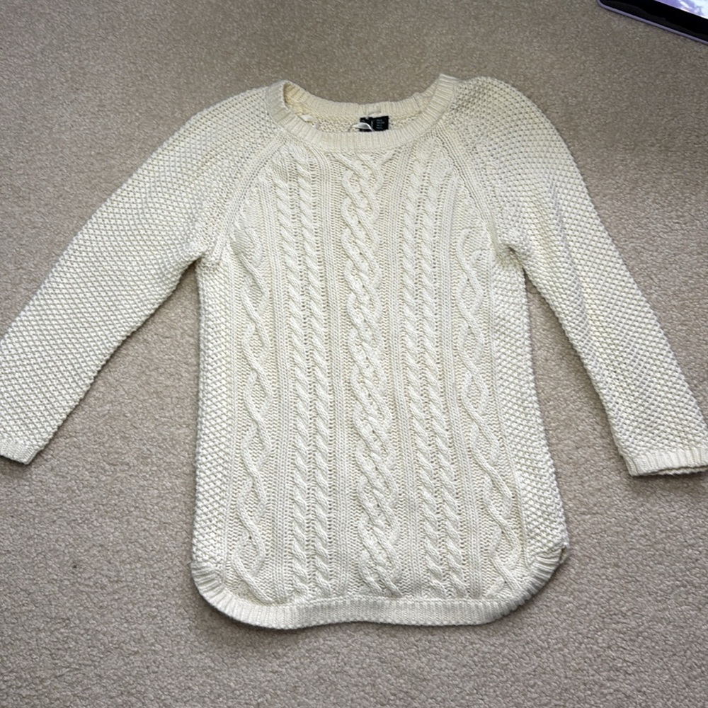 EUC Cynthia Rowley sweater